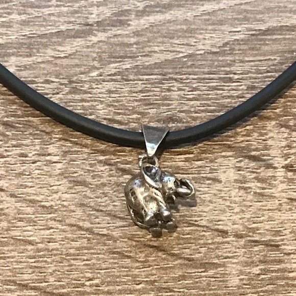 Sterling Silver Elephant Pendant Rubber Cord Necklace 16 1/2" Long - Picture 3 of 8